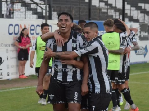 For Ever fabricó un triunfazo de local, y ya mira con buenos ojos el Reducido