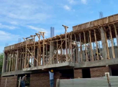 El Gobierno provincial avanza la construcción del tercer edificio de departamentos en Sáenz Peña