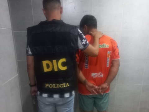 Se entregó otro de los presuntos autores del robo a la guardería de lanchas de Puerto Antequera