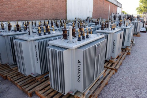 Entregaron nuevos transformadores de distribución a la empresa Secheep