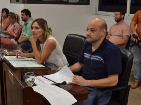 Concejales de la oposición proponen medidas para atenuar el impacto del estacionamiento medido