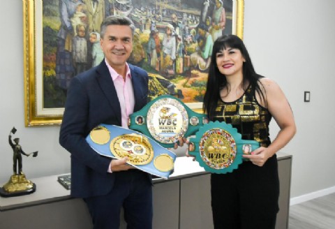 El gobernador Zdero recibió a la “Tigresa” Acuña, en el marco de una acción solidaria