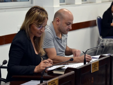 Bolatti: “Los del intendente Nikisch son los alquileres más caros del mundo"