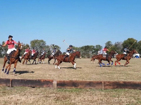 La "Copa 25 de Mayo” de Polo convoca a jugadores del NEA en Makallé