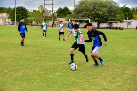 Comenzó el torneo intercolegial de fútbol y vóley con más de 680 estudiantes en Sáenz Peña