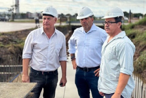 El Gobierno provincial avanza con obras complementarias de desagües en Resistencia