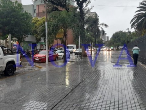 La Administración Provincial del Agua advirtió que continuarán las intensas lluvias en corto tiempo