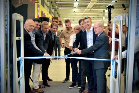 El Gobierno provincial acompañó la inauguración del supermercado La Anónima en Resistencia