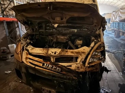 Un galpón de la empresa Borras sufrió un incendio en Puerto Vilelas