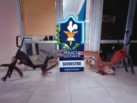 Hallan partes de motocicletas abandonadas tras un operativo nocturno en Sáenz Peña