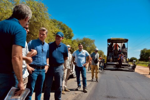 El Gobierno provincial avanza con la pavimentación de la Ruta 30