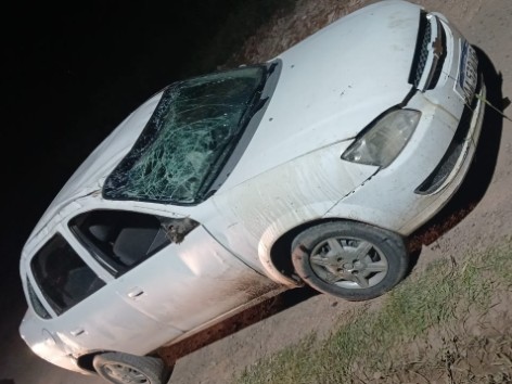 Un joven le robó el auto a su padre, protagonizó un accidente en Fontana y escapó