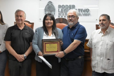 La Legislatura entregó el Premio Derechos Humanos “Amanda Mayor de Pierola” a Mónica Caballero
