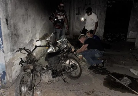 Detectaron un galpón abandonado usado como "aguantadero" de motos robadas en Resistencia