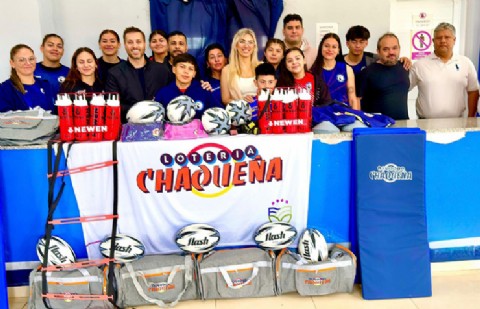 Lotería Chaqueña entregó elementos deportivos al equipo Águilas Rugby Club de Sáenz Peña