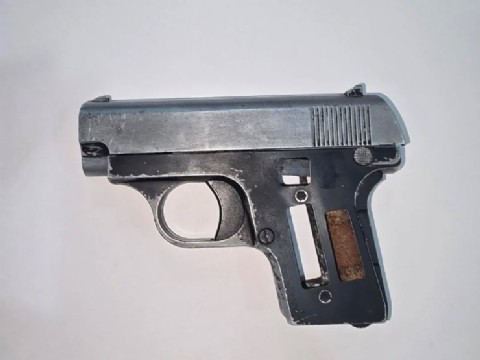 Resistencia: amenazó con una réplica de un arma a un vecino y fue demorado