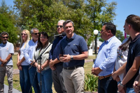 El Gobierno provincial inauguró la renovada plaza central de Chorotis