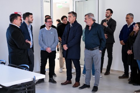 El Gobierno provincial recorrió la ampliación de servicios y espacios terapéuticos en la Clínica San Gabriel