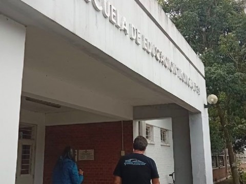 El Gobierno provincial garantiza la continuidad de clases y avanza con obras en la EET 39 de Puerto Tirol