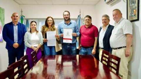 El municipio de Barranqueras y el Centro de Estudios para la Inclusión Social firmaron un convenio para formación