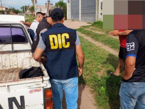 Recuperan una camioneta que había sido robada en Corrientes