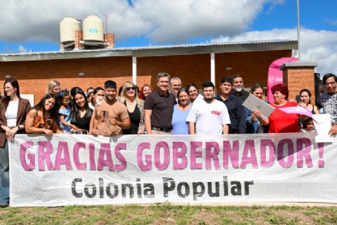 El Gobierno provincial entregó nuevas viviendas en Colonia Popular