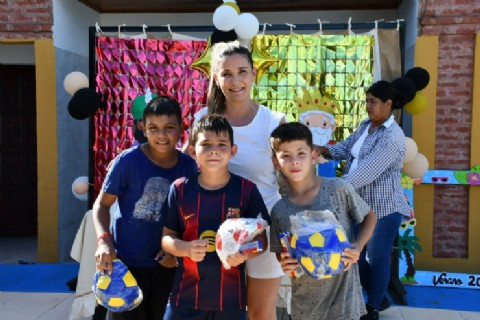 Laguna Blanca celebró Reyes Magos con una jornada de alegría en el Complejo Natatorio Municipal