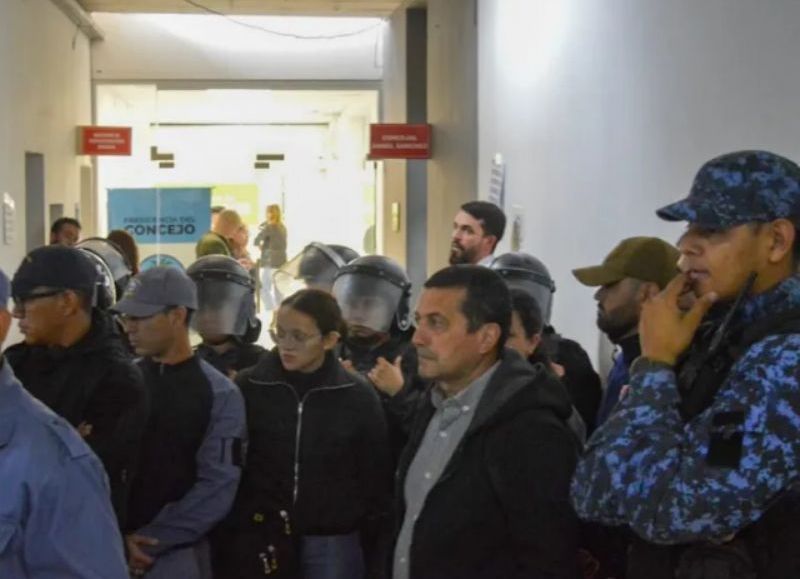 "Nikisch mandó a controlar a ocho jubilados", denuncian trabajadores del municipio de Resistencia