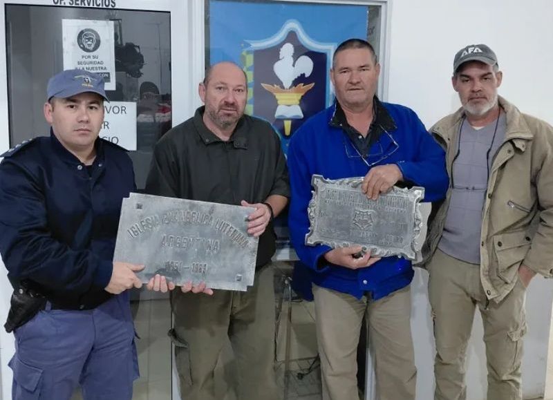 Detuvieron a un hombre que se robó placas de bronce de una Iglesia de San Bernardo