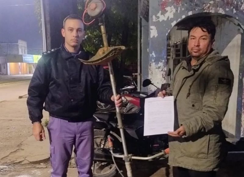 Dos jóvenes fueron detenidos trasladando una desmalezadora robada en Resistencia
