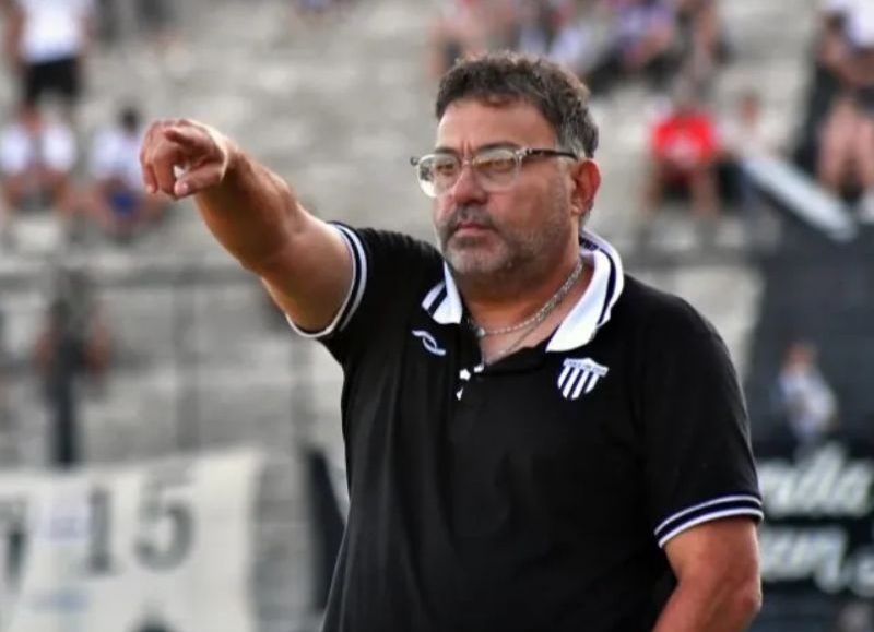 Ricardo Pancaldo dejó de ser el entrenador de Chaco For Ever