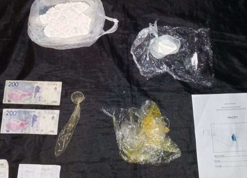 Detuvieron a una mujer con más de 200 gramos de cocaína en General San Martín