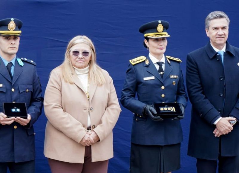 El Poder Legislativo acompañó el acto y desfile por el 73° aniversario de la Policía del Chaco