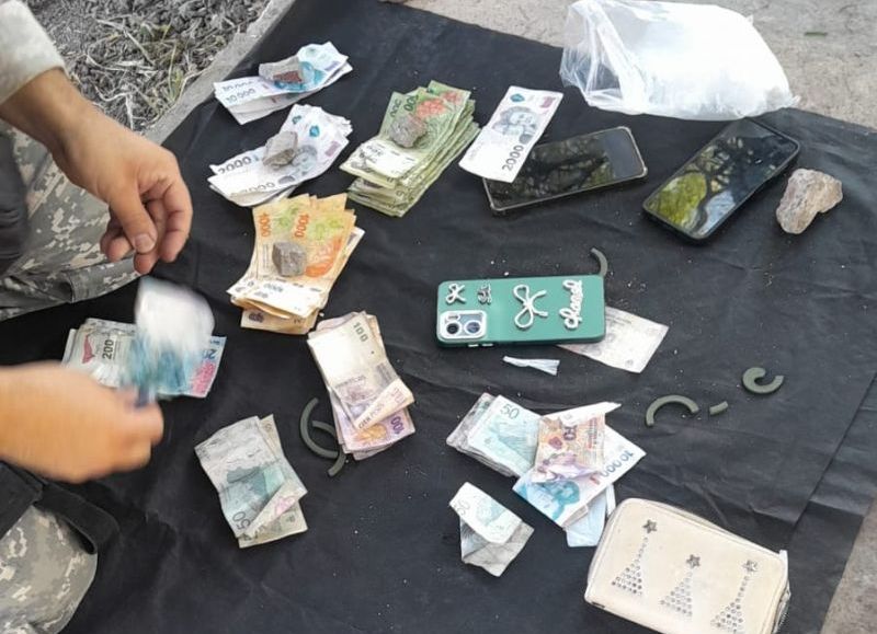 Detuvieron a un hombre e incautaron droga y dinero en Resistencia