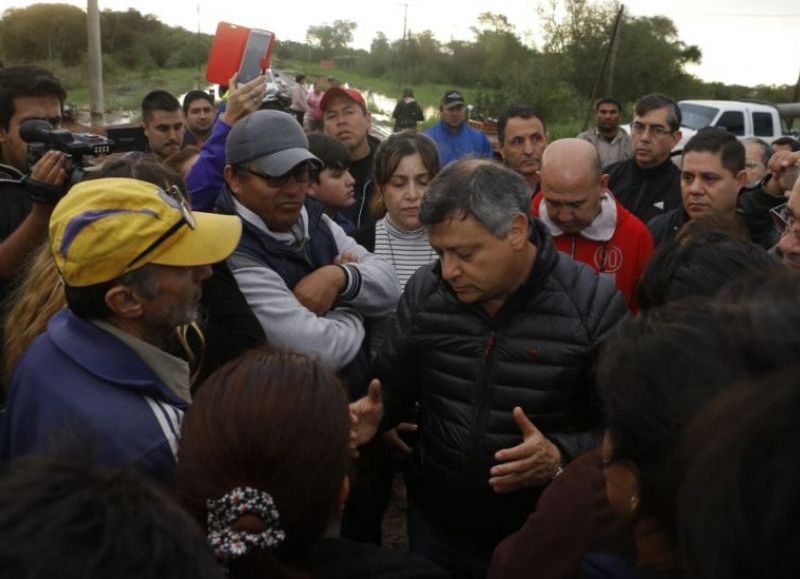 General Vedia dram tica el agua se lleva todas las esperanzas