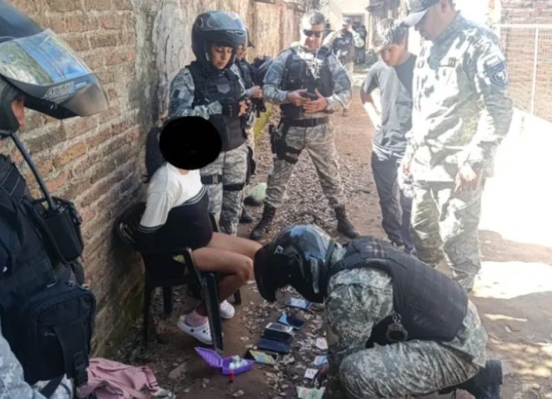 Detuvieron a una mujer embarazada que vendía drogas en Resistencia