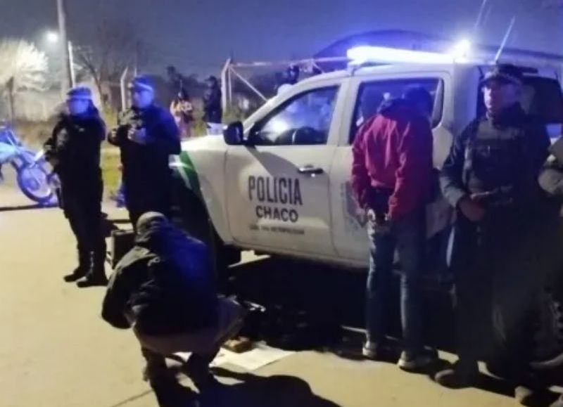 Detuvieron a dos sujetos al ser descubiertos que salían a delinquir con una menor en Resistencia