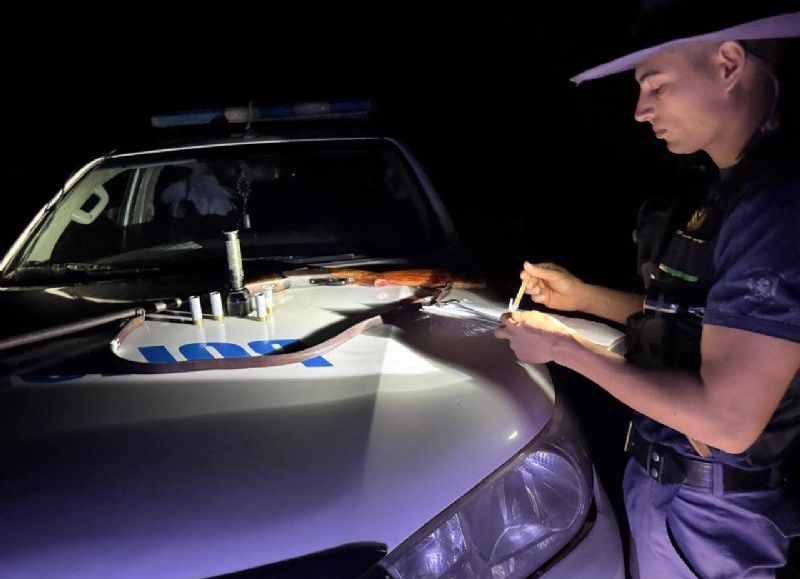 Secuestran una escopeta y municiones en operativo rural de Pampa del Indio