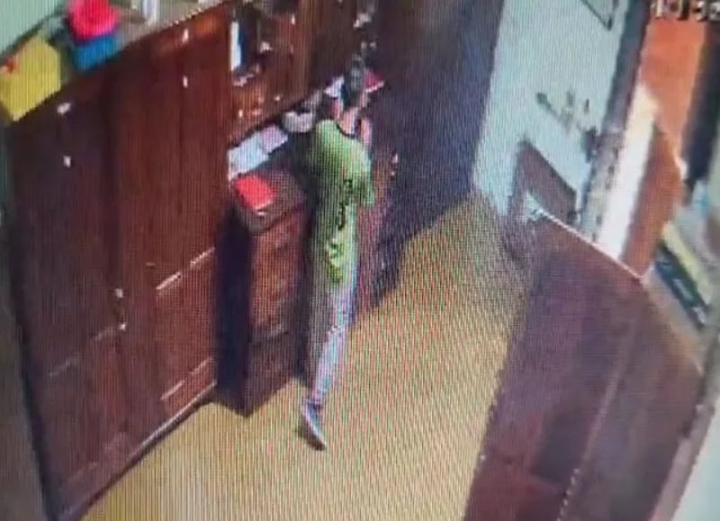 Buscan a un sujeto que robó el celular del sacerdote durante una misa en Charata