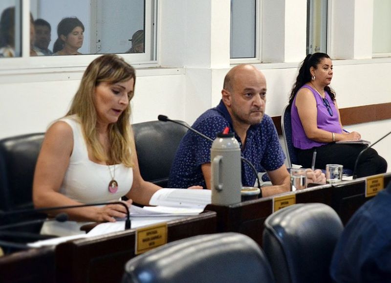 Concejales denuncian que la intendencia quiere facultades "para conceder jubilaciones de privilegio"