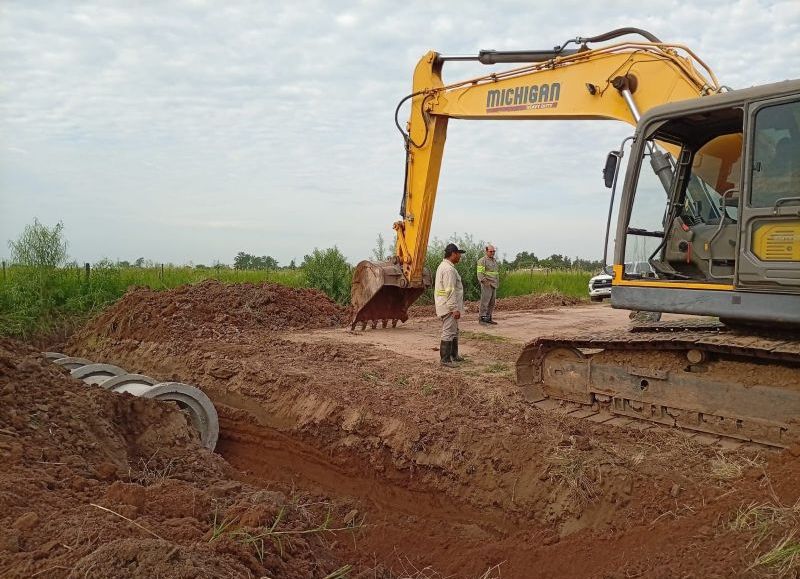 Vialidad Provincial inició obras en el canal este de Juan José Castelli
