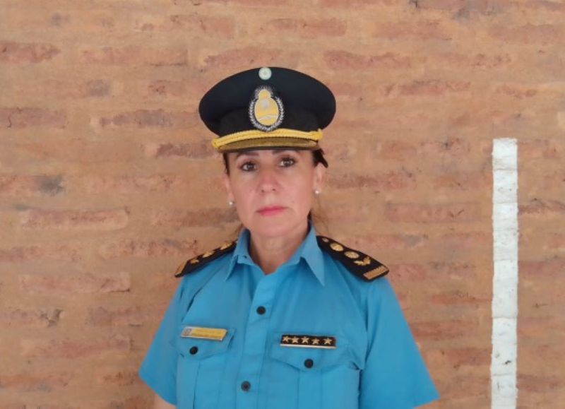 Una comisario cuestion a la c pula policial y ahora la