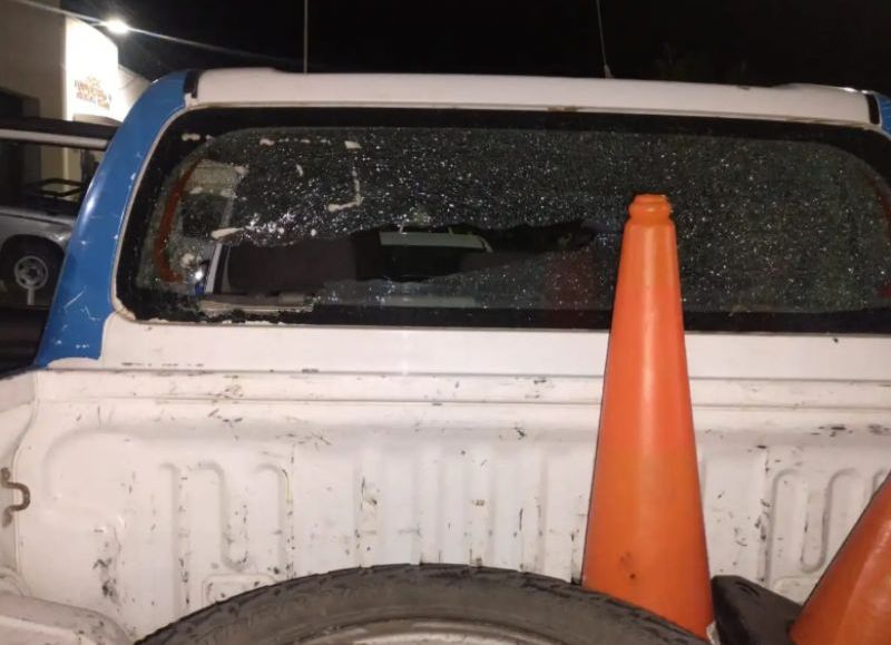 Charata: hirieron a un policía y destruyeron un patrullero para impedir una detención