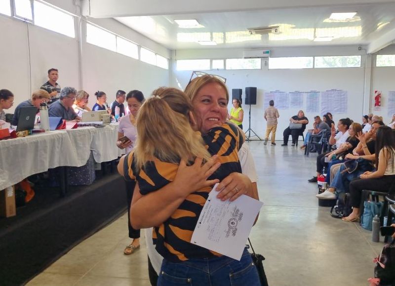 Educación continúa con los actos de ofrecimiento de cargos para nivel primario