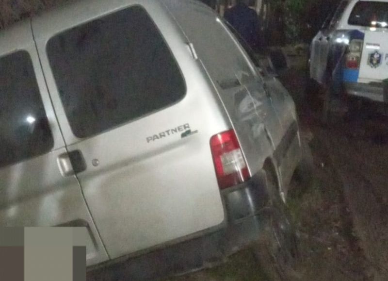 Un conductor dejó la camioneta con la llave puesta en Resistencia y la encontraron abandonada