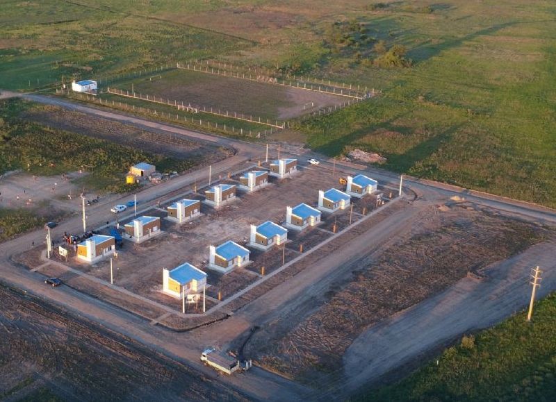 El Instituto de Vivienda entregó casas en el paraje Rancho Viejo de La Leonesa