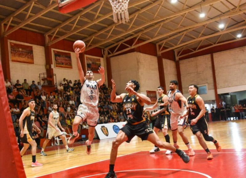 Villa San Martín pegó en La Rioja y recuperó la ventaja de localía