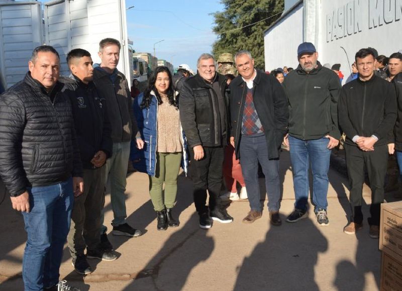 El Gobierno provincial lleva agua, alimentos y servicios a El Impenetrable