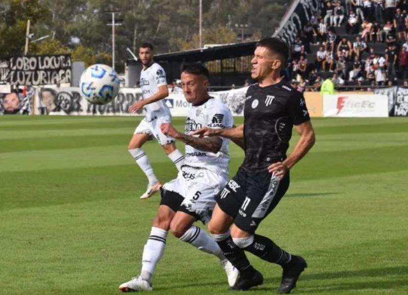 Chaco For Ever la pasó mal y cayó ante el líder en Mendoza