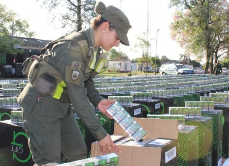 Detectaron un camión con 250 mil atados de cigarrillos de contrabando en el acceso a La Leonesa